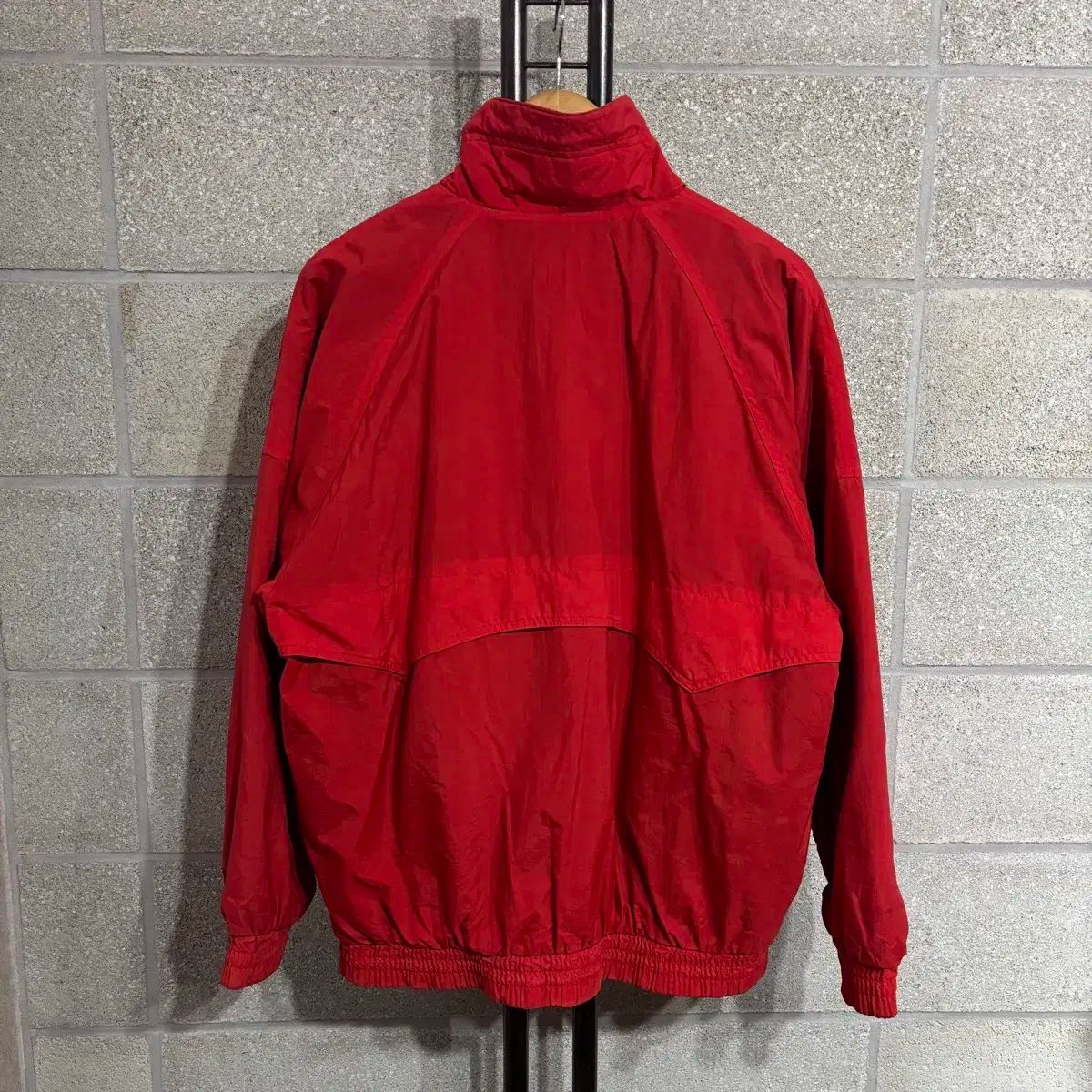 ウィンドブレーカー ジャケット