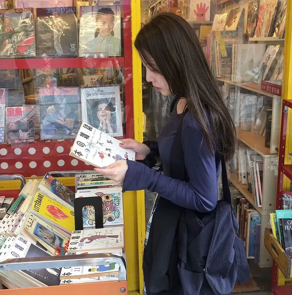 ブラック ブルー