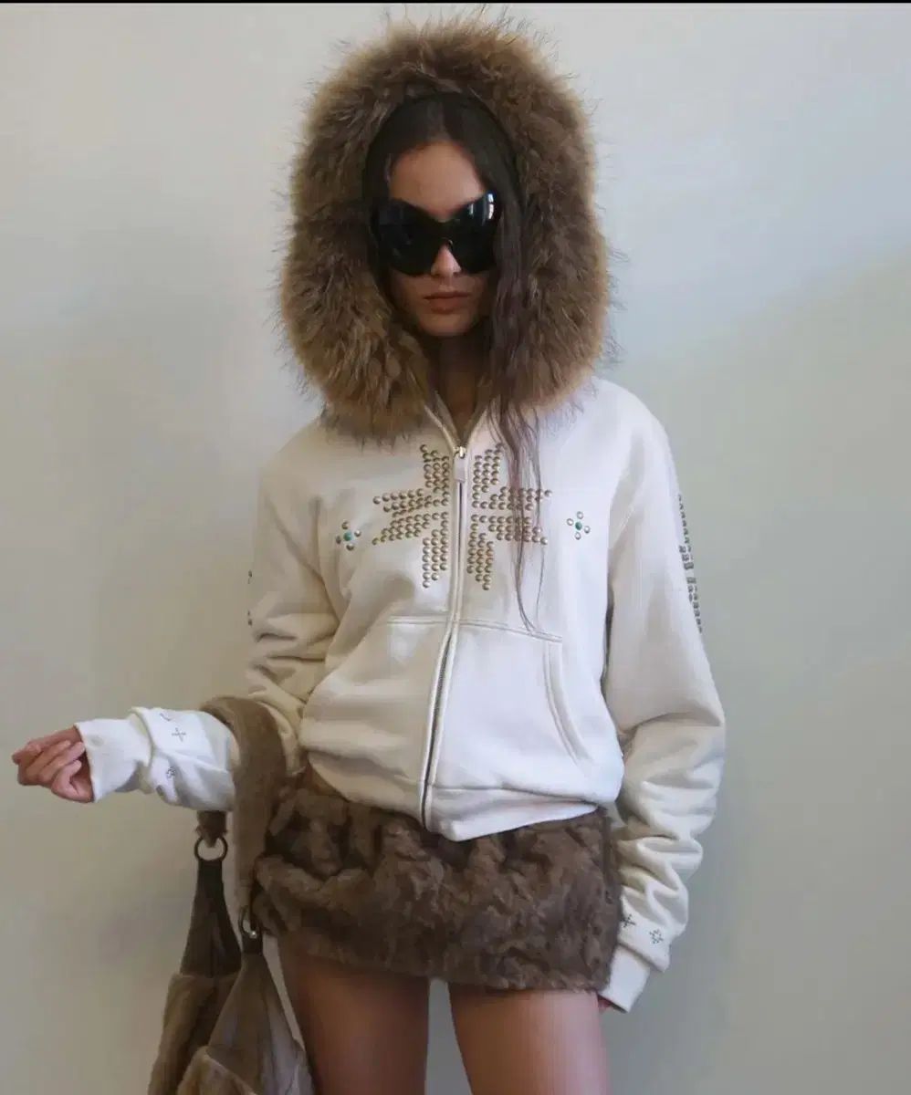 M SCULPTOR トリミング ファー フーディジップアップ ダーティホワイト ファージャケット