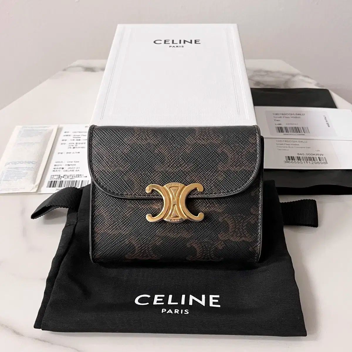 S級 セリーヌ トリオンフ フラップ レディース 二つ折り財布