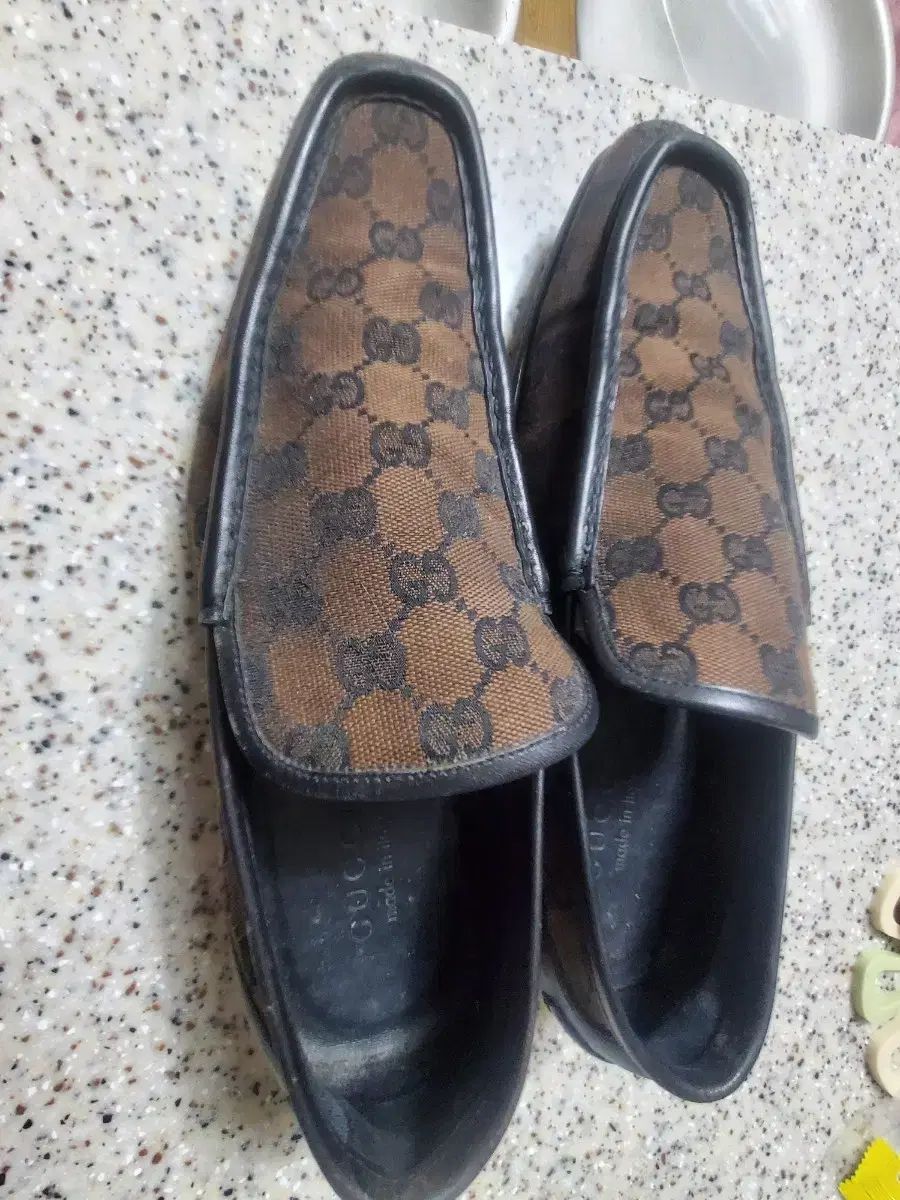 グッチ ローファー サイズ8 270-275