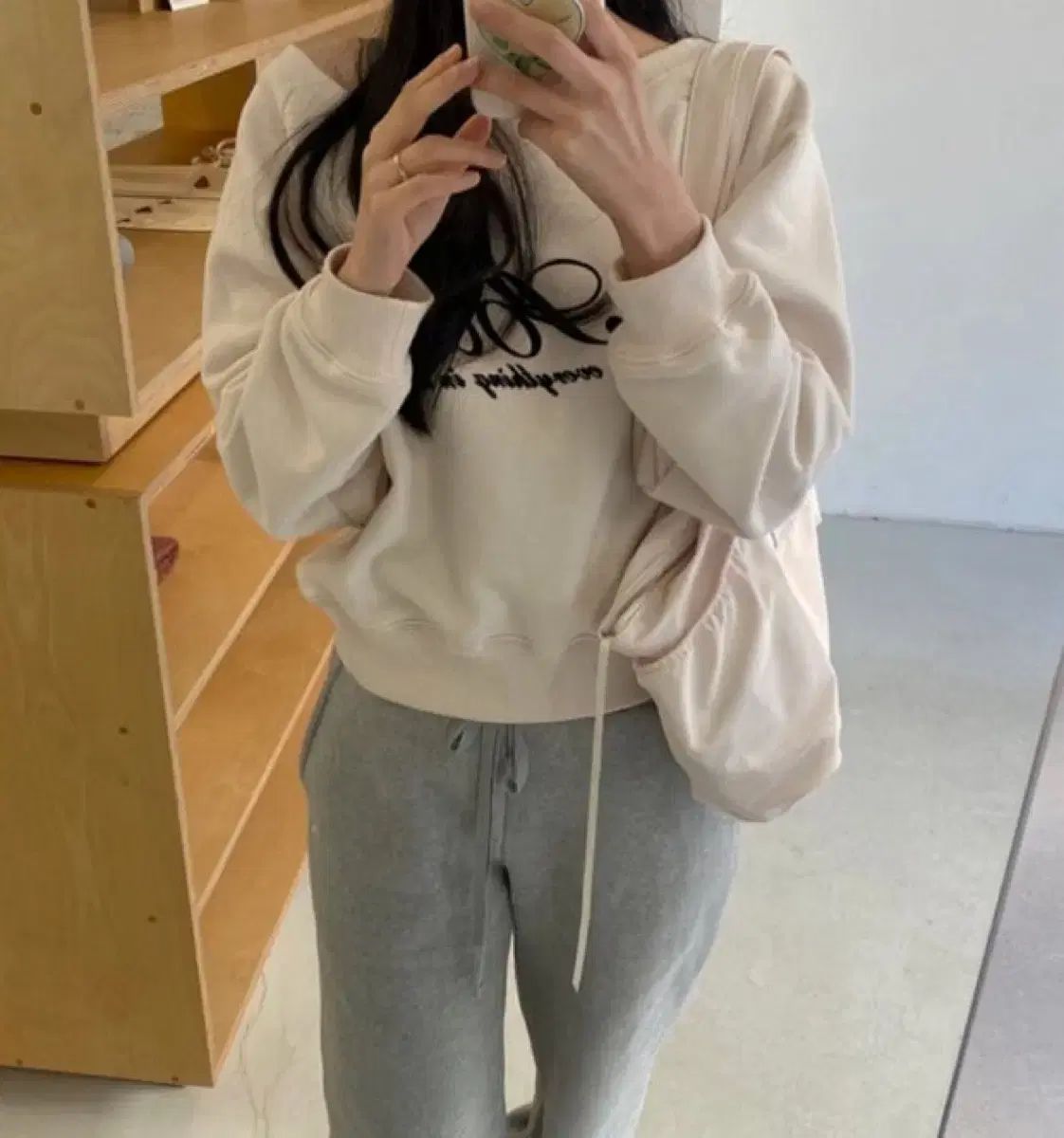 ユソップ ジゼル スウェットシャツ スウェット シェルピンク