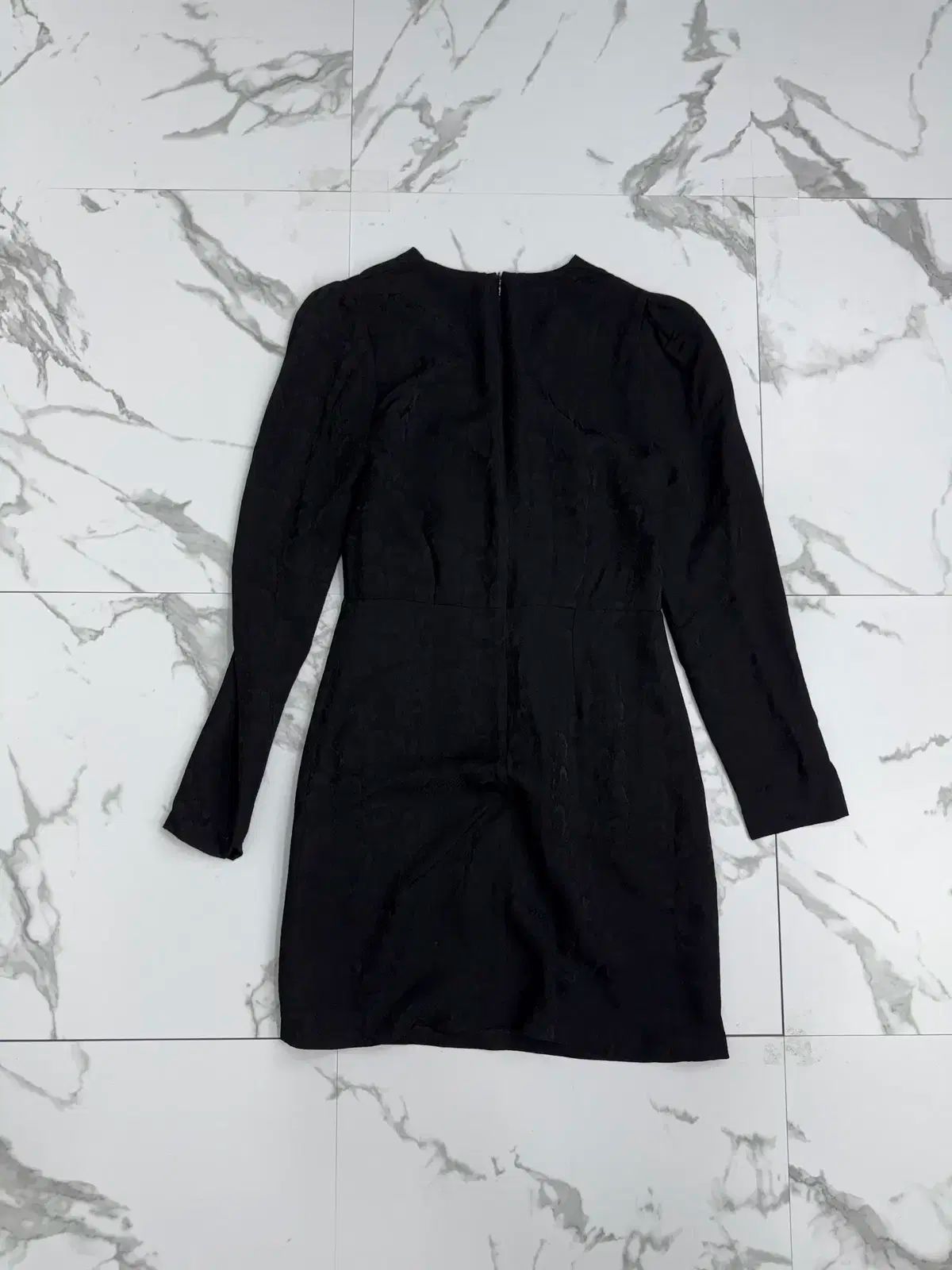 サンドロ ブラック ONE PIECE