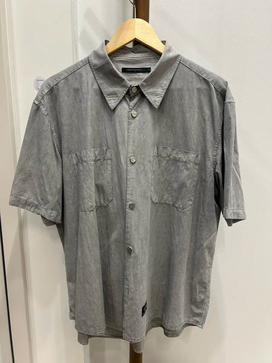 Hatchingroom x DICKIES ミュージアム シャツ 3サイズ MERCADOAVALIA_COM_BR
