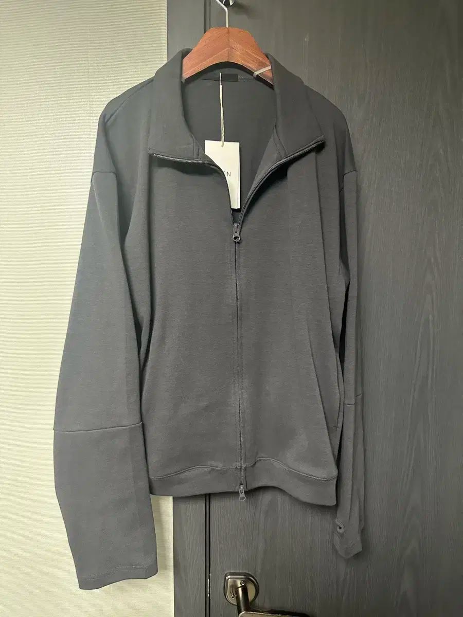 ダイブイン ジップアップ ジャージ チャコール 2サイズ