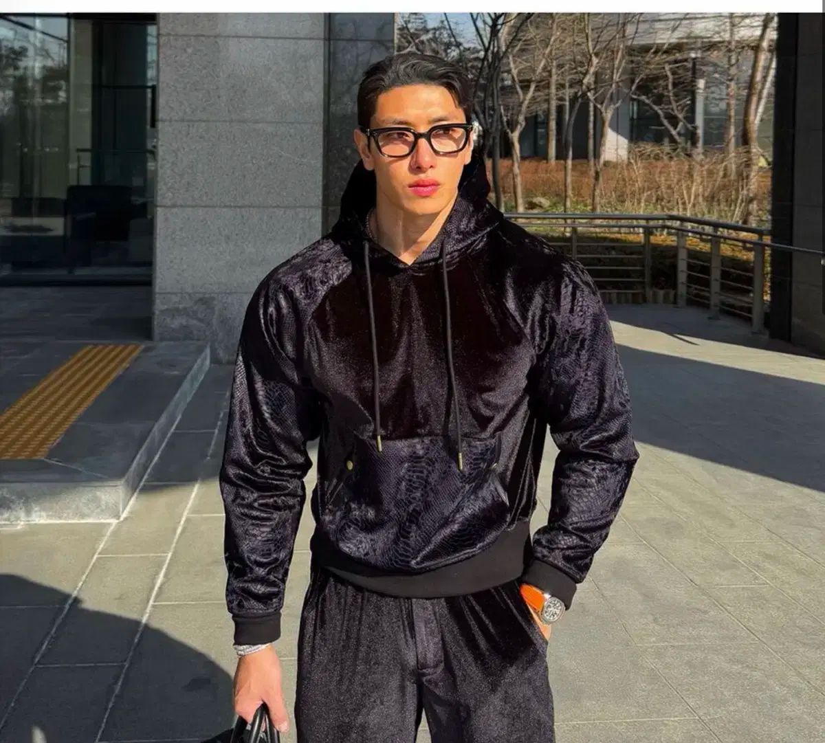 ラフィナート ツアーベルベット スネーク セットアップ