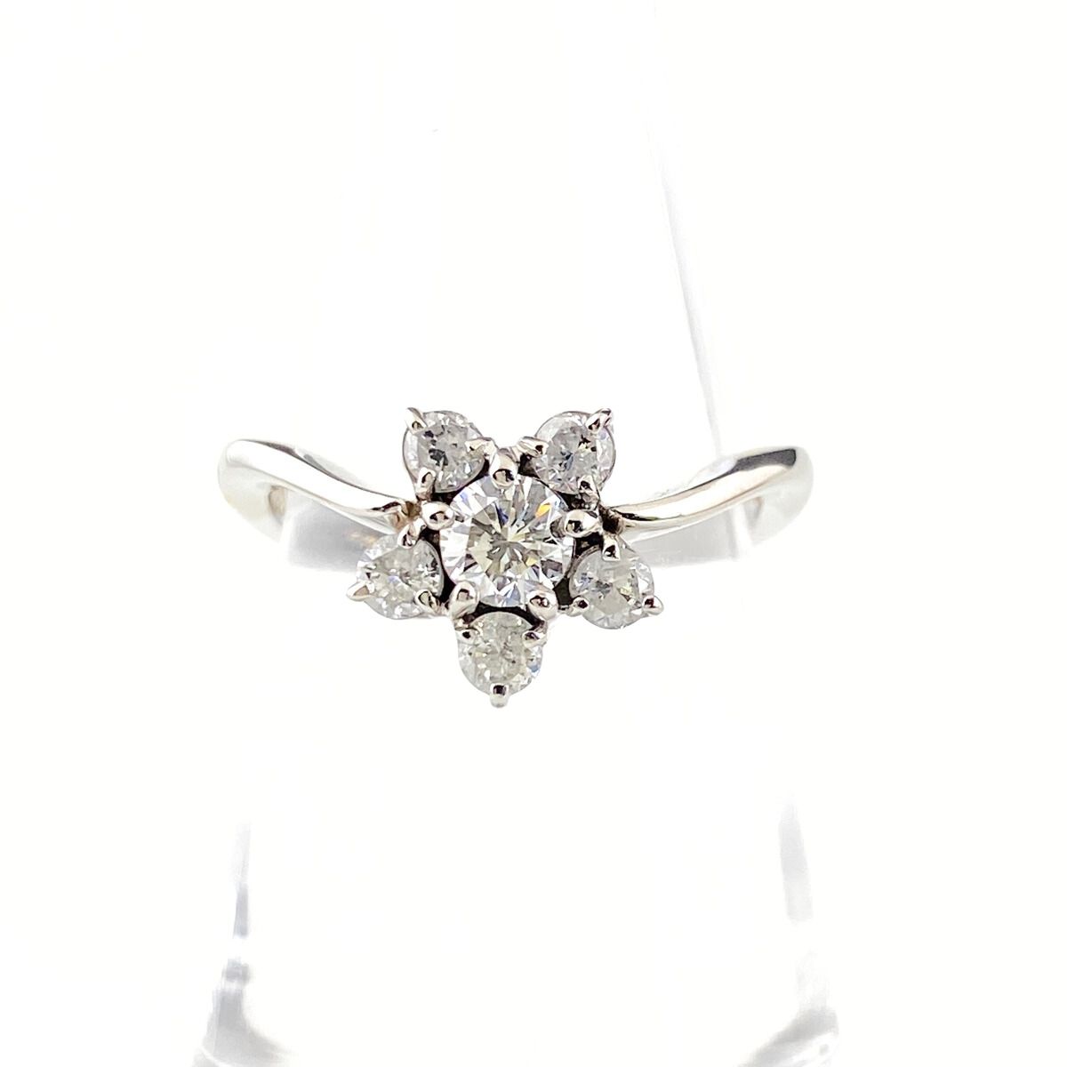 フラワーモチーフ デザインリング プラチナ 指輪 メレダイヤ 花 リング 13.5号 Pt900 ダイヤモンド レディース