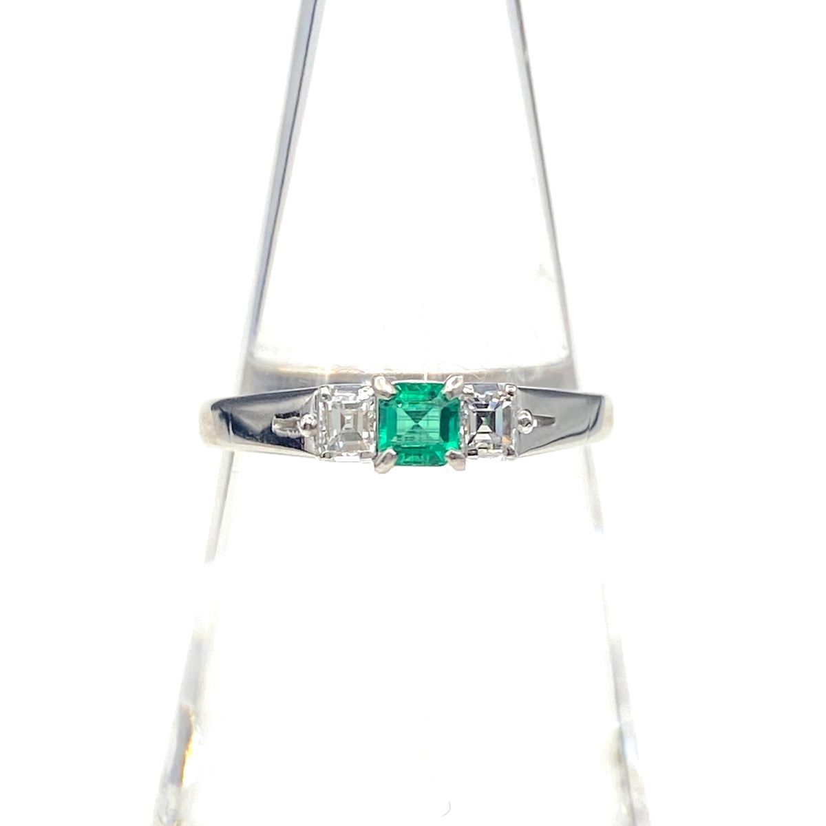 エメラルド デザインリング プラチナ メレダイヤ 指輪 リング 12号 Pt900 エメラルド ダイヤモンド レディース