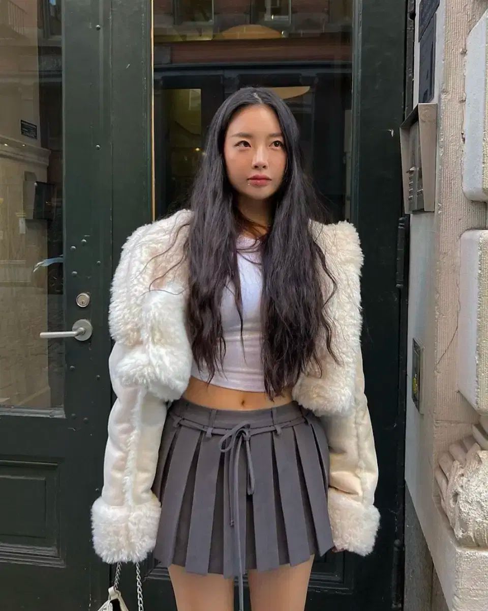 スリータイムズ - ベイビー フーディ ファー コート アイボリー