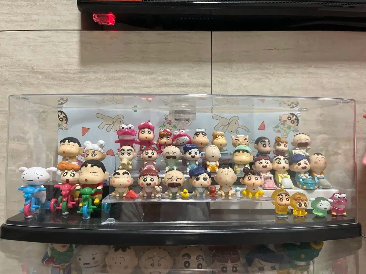 クレヨンしんちゃん フィギュア 装飾 セットです