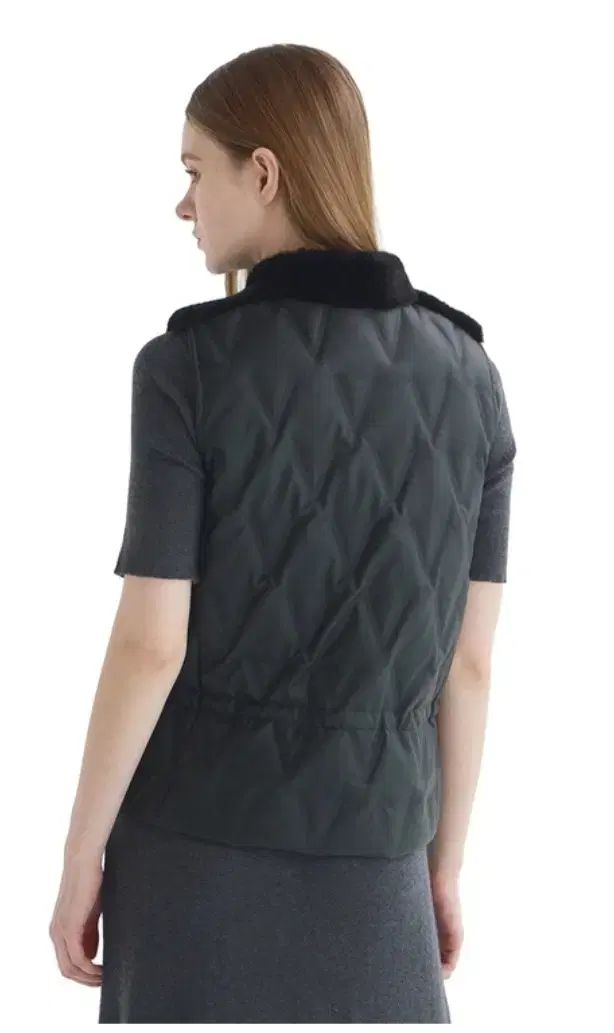  ブラックファーダウンベストシャーリングダックダウン ベスト ジレ ベスト ジレ ビスチェ