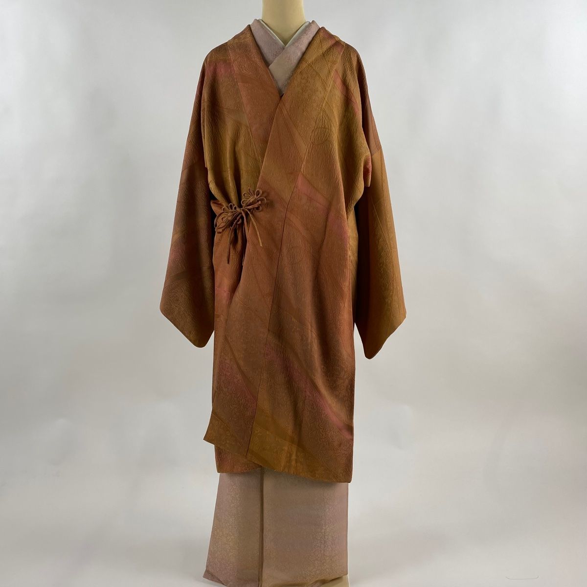 道行 身丈109.5 cm 裄丈69 L 和装コート 草花 ぼかし 山吹茶色 正絹 秀品