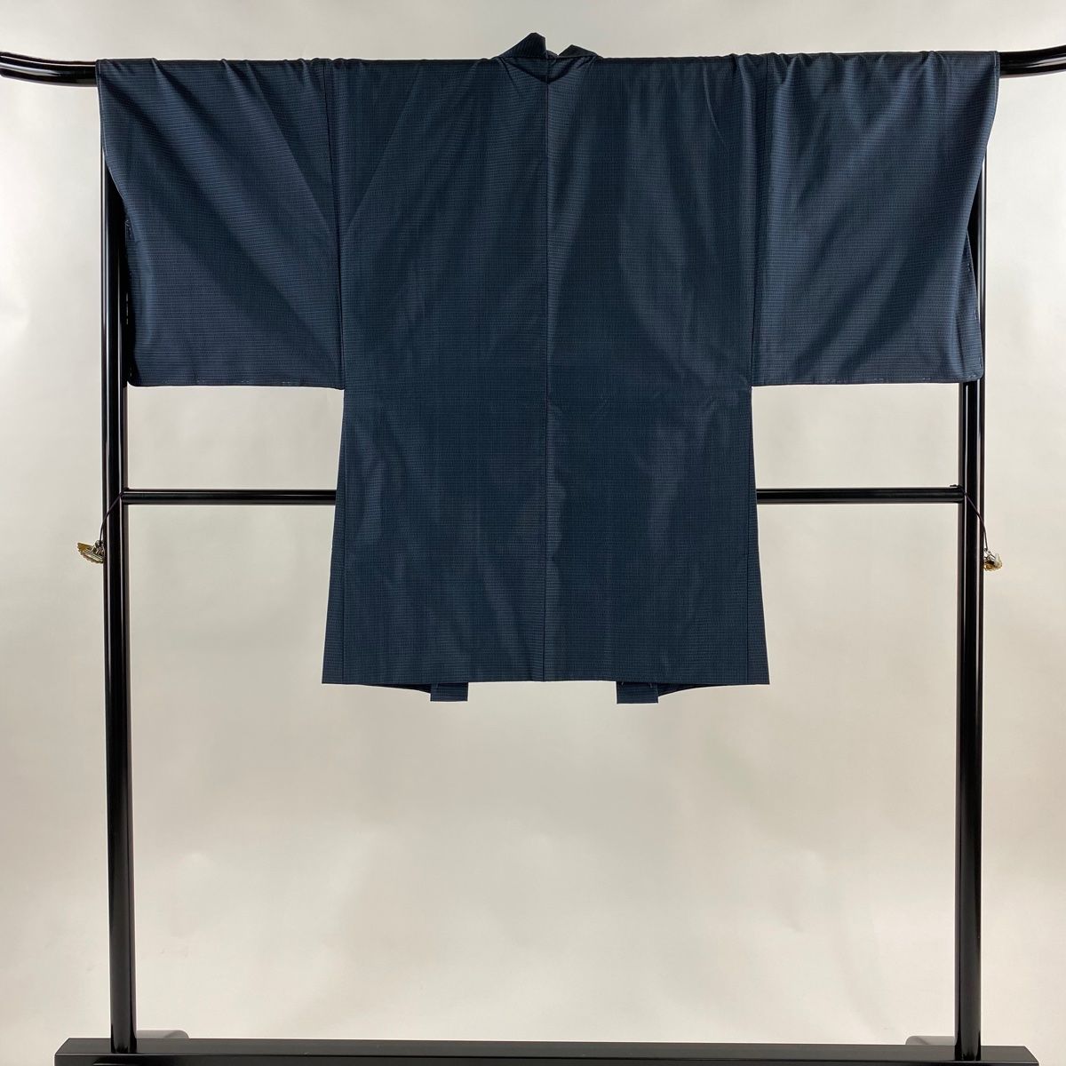 男着物 身丈96cm 裄丈69cm S 袷 羽織 紬地 幾何学模様 濃紺 正絹 秀品
