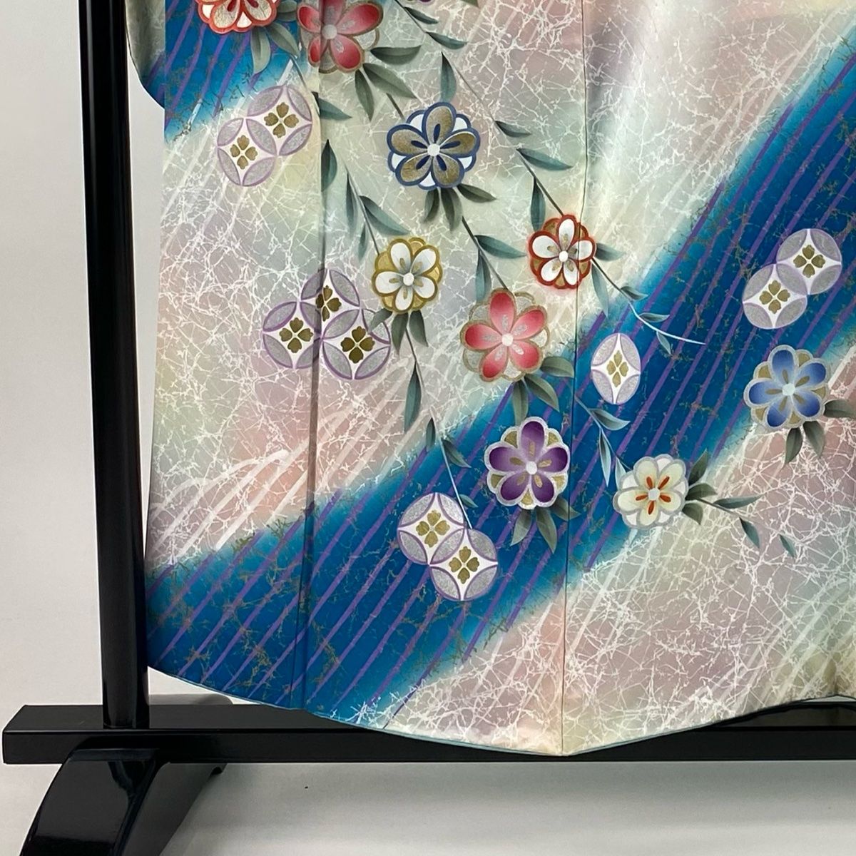 振袖 身丈158 cm 裄丈66 M 袷 枝花 七宝文 金銀彩 染め分け 水色 正絹 秀品