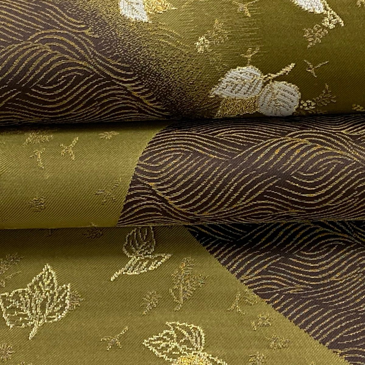 美品】 袋帯 逸品 誉田屋源兵衛 落款 葉柄 波 金糸 箔 茶緑色 お太鼓柄