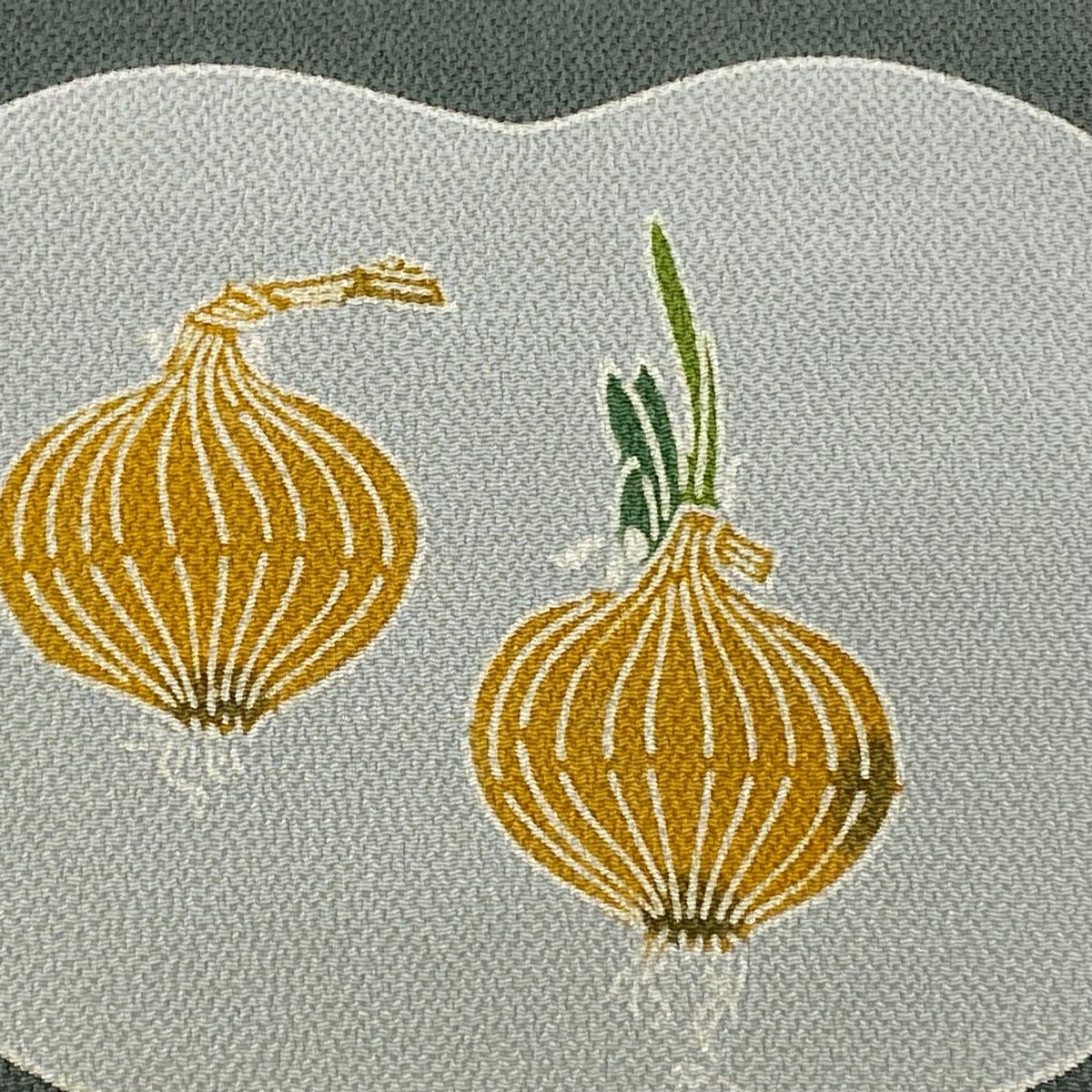 名古屋帯 栗山吉三郎 落款 玉ねぎ 縮緬 灰緑 正絹