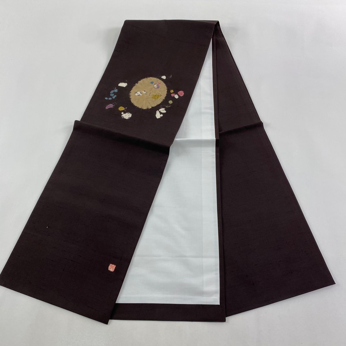 美品】 開き名古屋帯 逸品 青柳 落款 赤城紬地 奇翠 柿渋 十二支 絞り