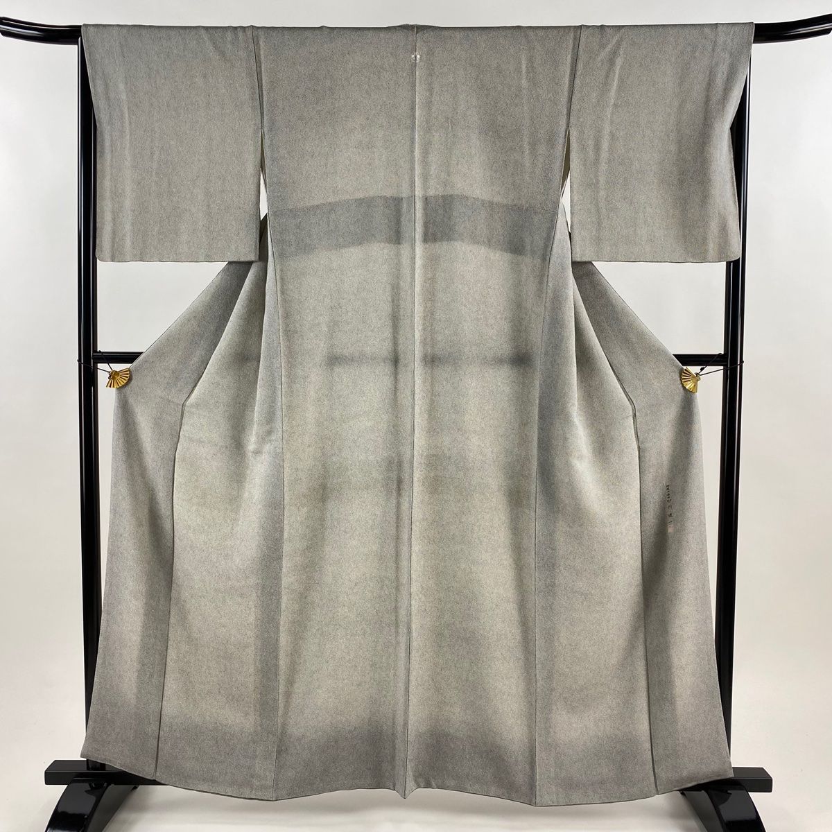 美品 江戸小紋 鮫 1つ紋 丈160.5 裄68 美品江戸小紋 鮫小紋 1つ紋丈160.5裄68 - メルカリ