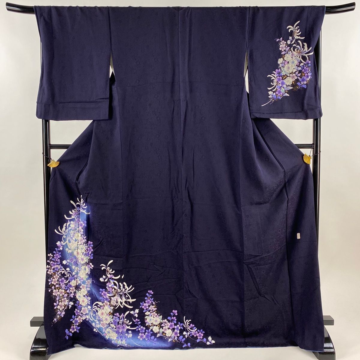 t*5様 翠山工房　やまと扱い 辻が花　訪問着　フルセット　美品　身丈171 裄 翠山工房 辻が花 絞り 金通し 訪問着 正絹 袷 白 紺 クリーム 1269