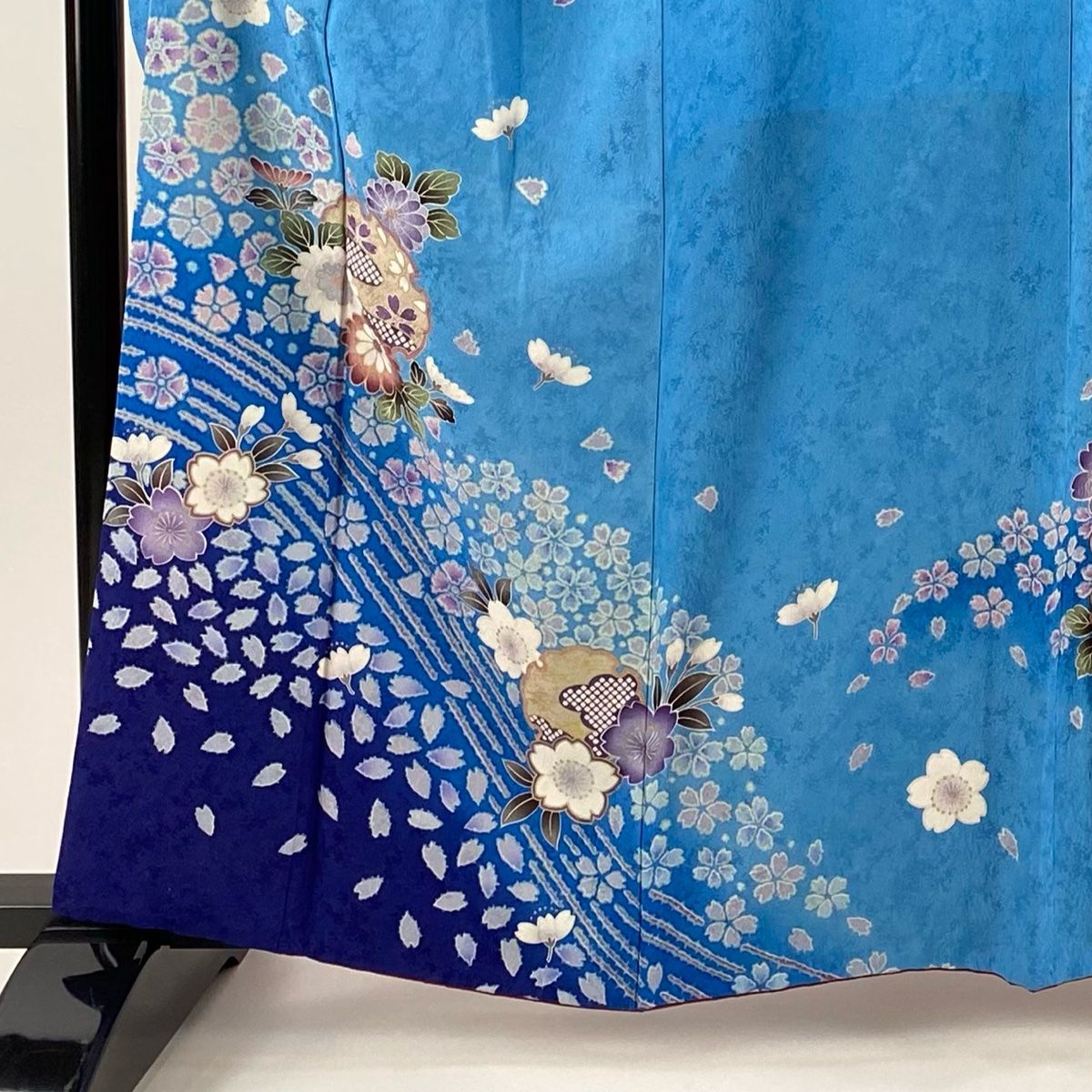 SO-228☆正絹 絞り 中振袖セット6点 桜柄❣️ 身丈166㎝ 裄66.8㎝ 振袖 身丈161cm 裄丈66cm M 袷 菊 桜 染め分け ぼかし 水色 正絹 名品