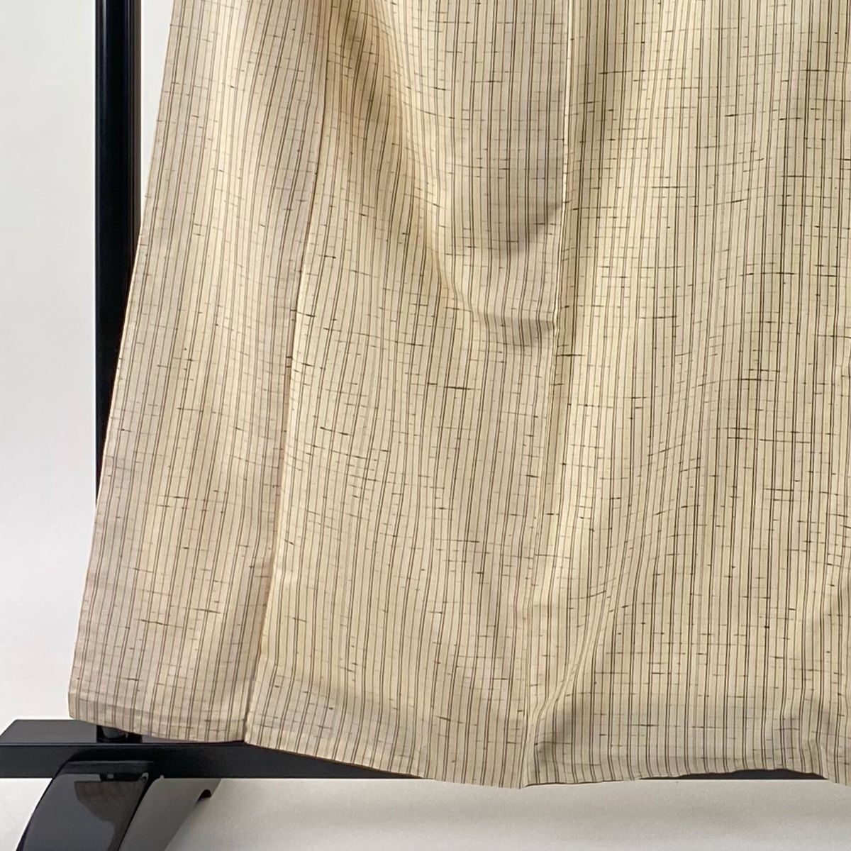 紬 身丈161 cm 裄丈67 M 袷 縦縞 ベージュ 正絹