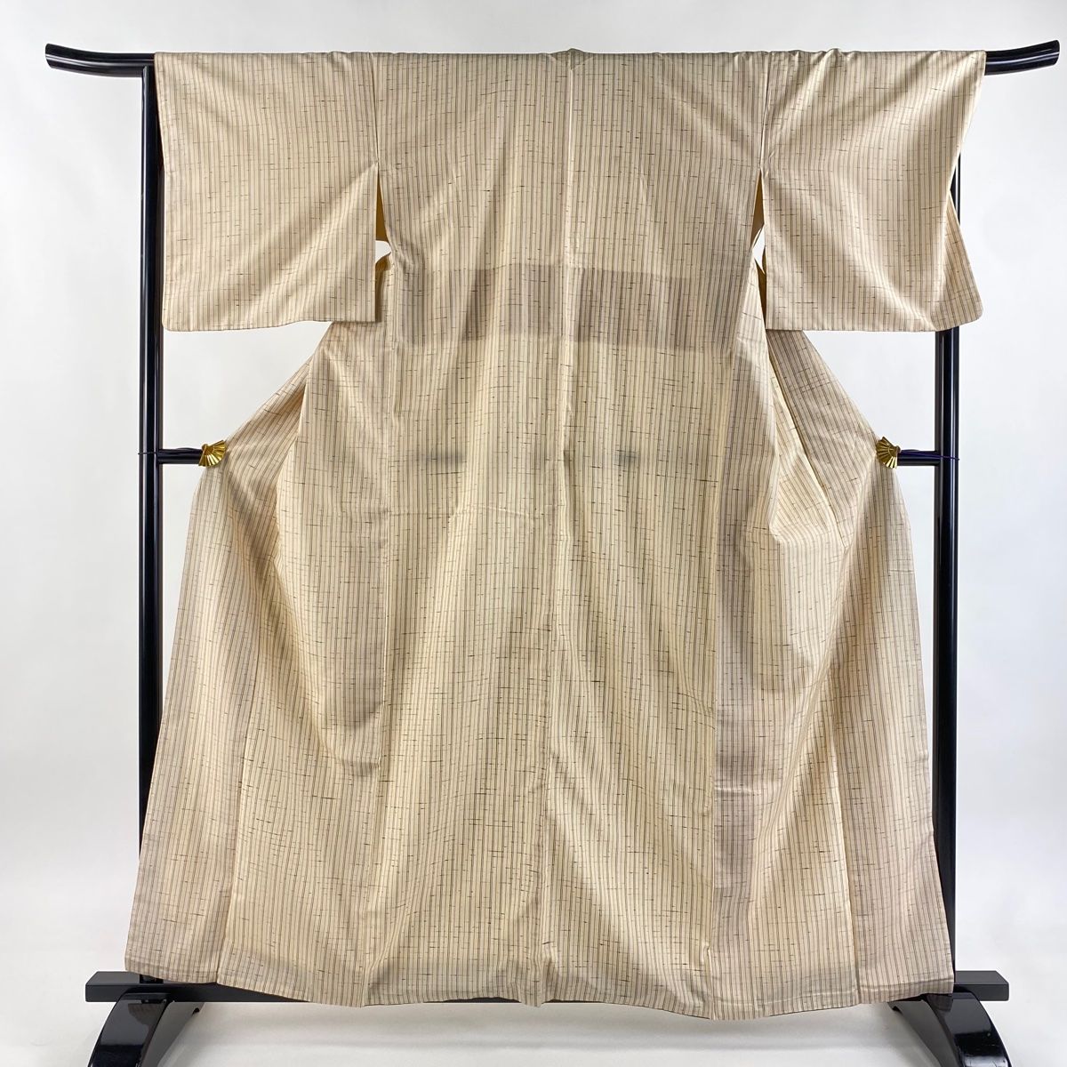 紬 身丈161 cm 裄丈67 M 袷 縦縞 ベージュ 正絹