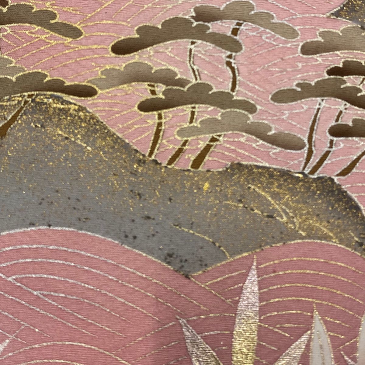  色留袖 身丈168.5 cm 裄丈67.5 L 袷 落款 鶴 波 金銀彩 ぼかし ピンク 正絹 三つ紋 色留袖 着物