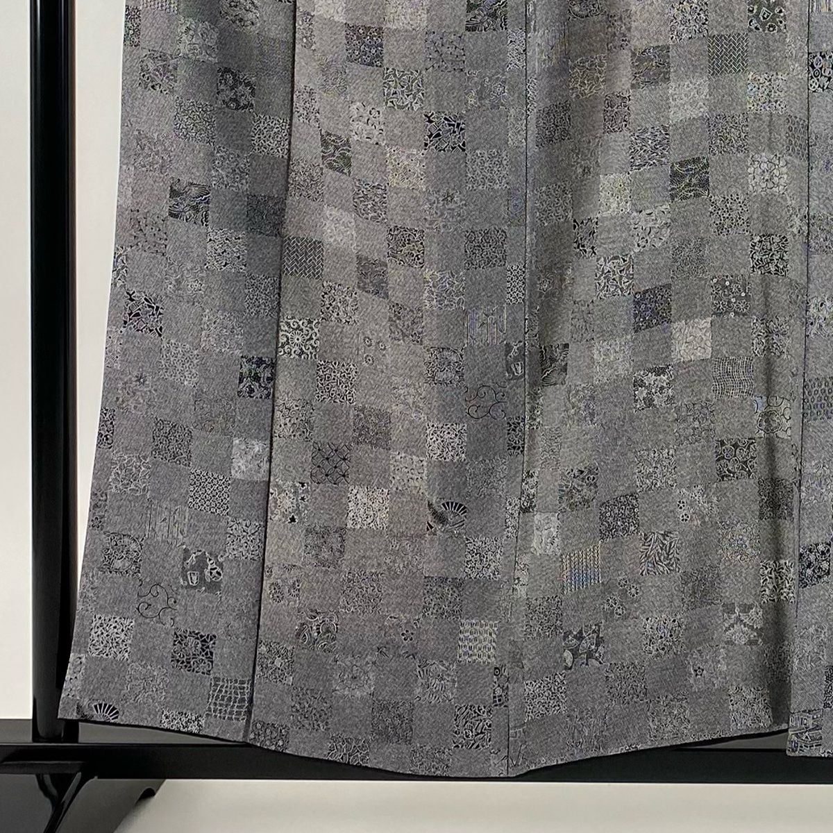 江戸小紋 身丈156.5 cm 裄丈62.5 S 袷 落款 変わり市松 寄せ柄 黒灰 正絹