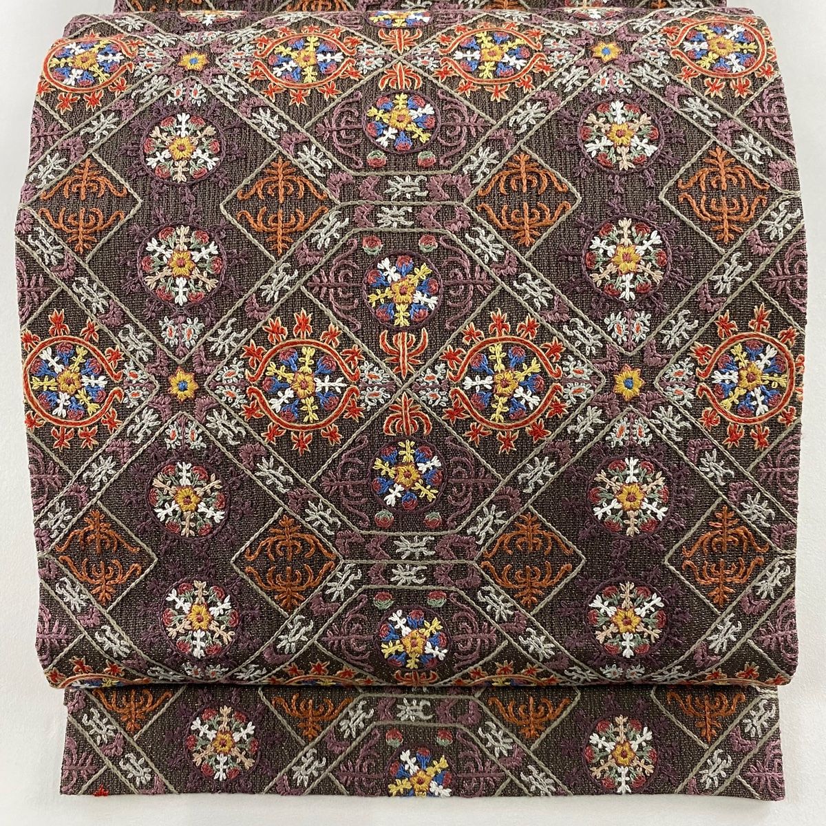 【美品】 袋帯 名品 草花 幾何学 金糸 刺繍 茶紫 六通 正絹 【】