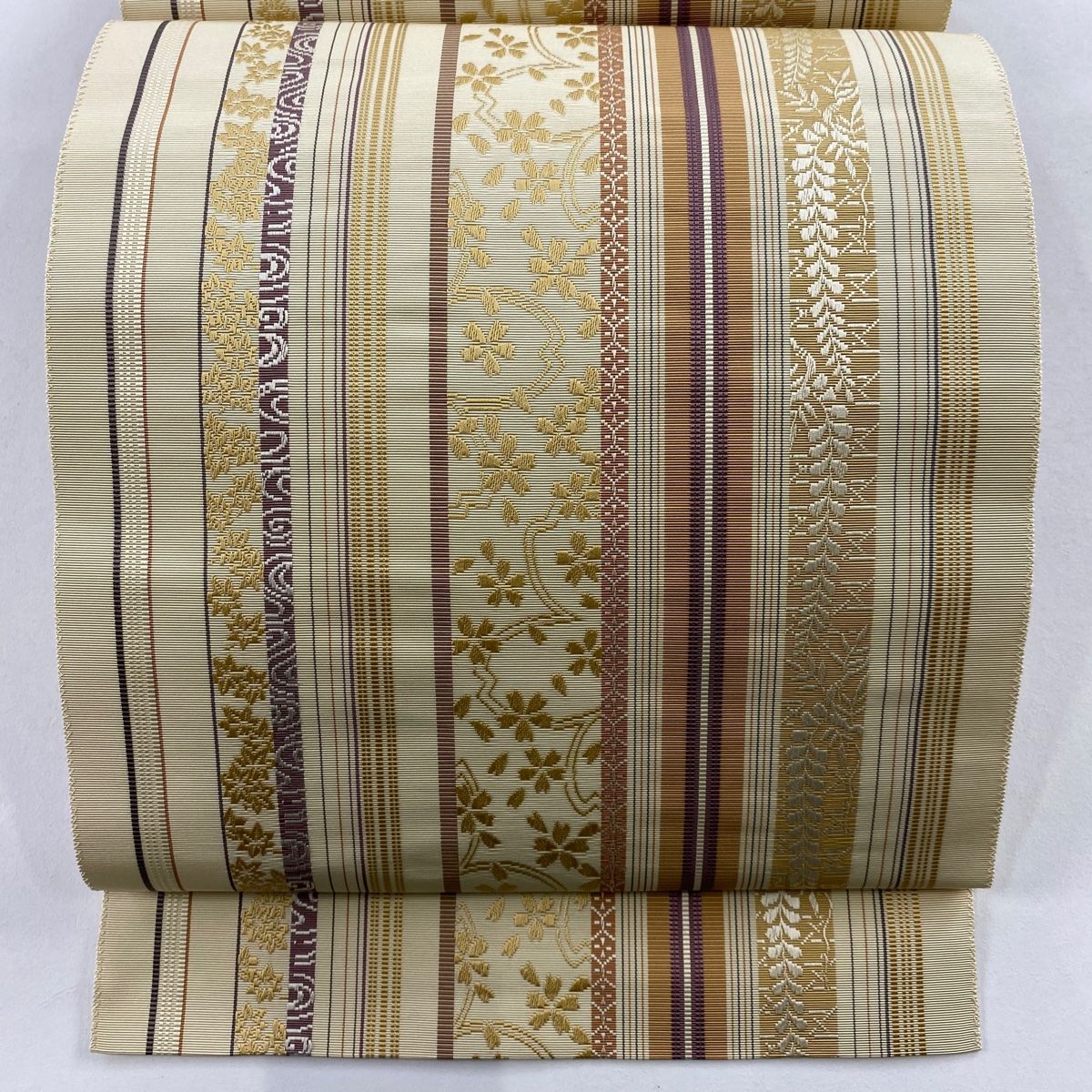美品】 名古屋帯 名品 八寸名古屋帯 松葉仕立て 縞 桜 ベージュ 正絹