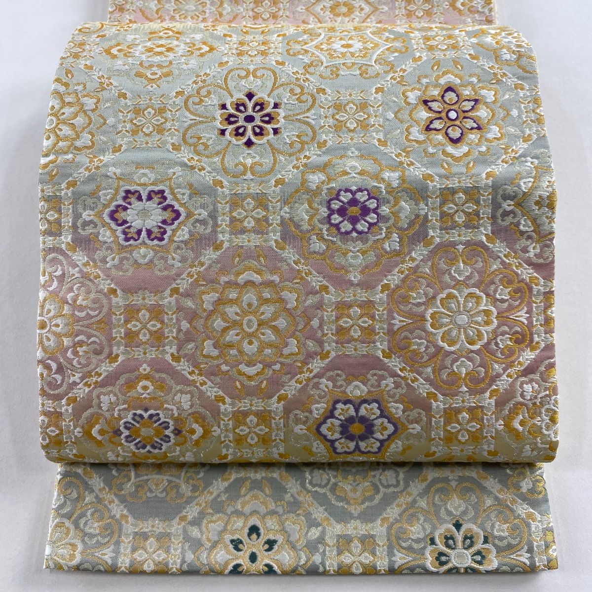 美品】 袋帯 名品 落款 新華紋 皇帝貝紫 蜀江華文 金銀糸 クリーム 六 