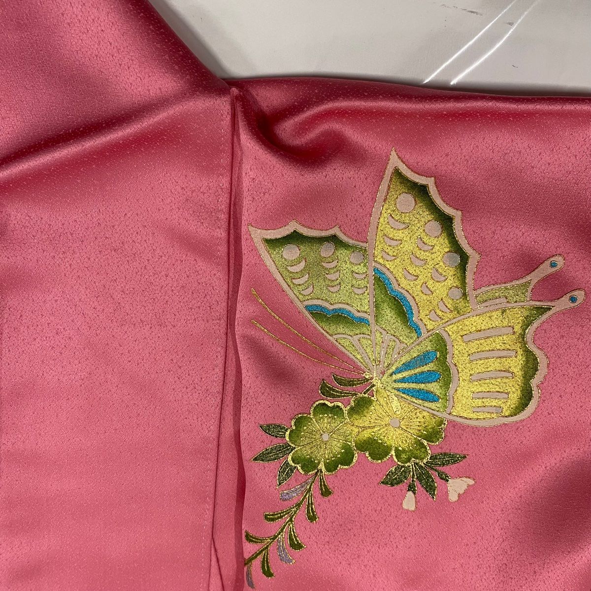  振袖 身丈167 cm 裄丈66 M 袷 蝶 菊 金彩 染め分け ピンク 正絹 秀品 振袖 着物