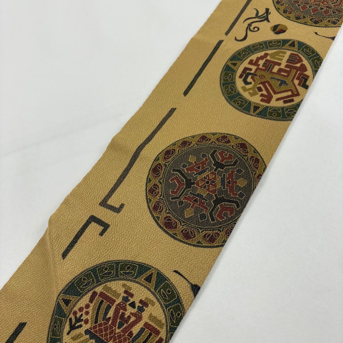  名古屋帯 秀品 丸文 動物 縮緬 薄黄土色 正絹 名古屋帯 帯