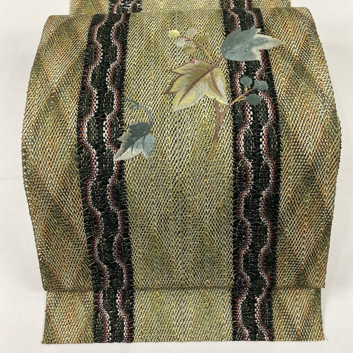 名古屋帯 秀品 夏帯 八寸名古屋帯 松葉仕立て やまと 葉と実 縞 刺繍 金通し 茶緑色 正絹