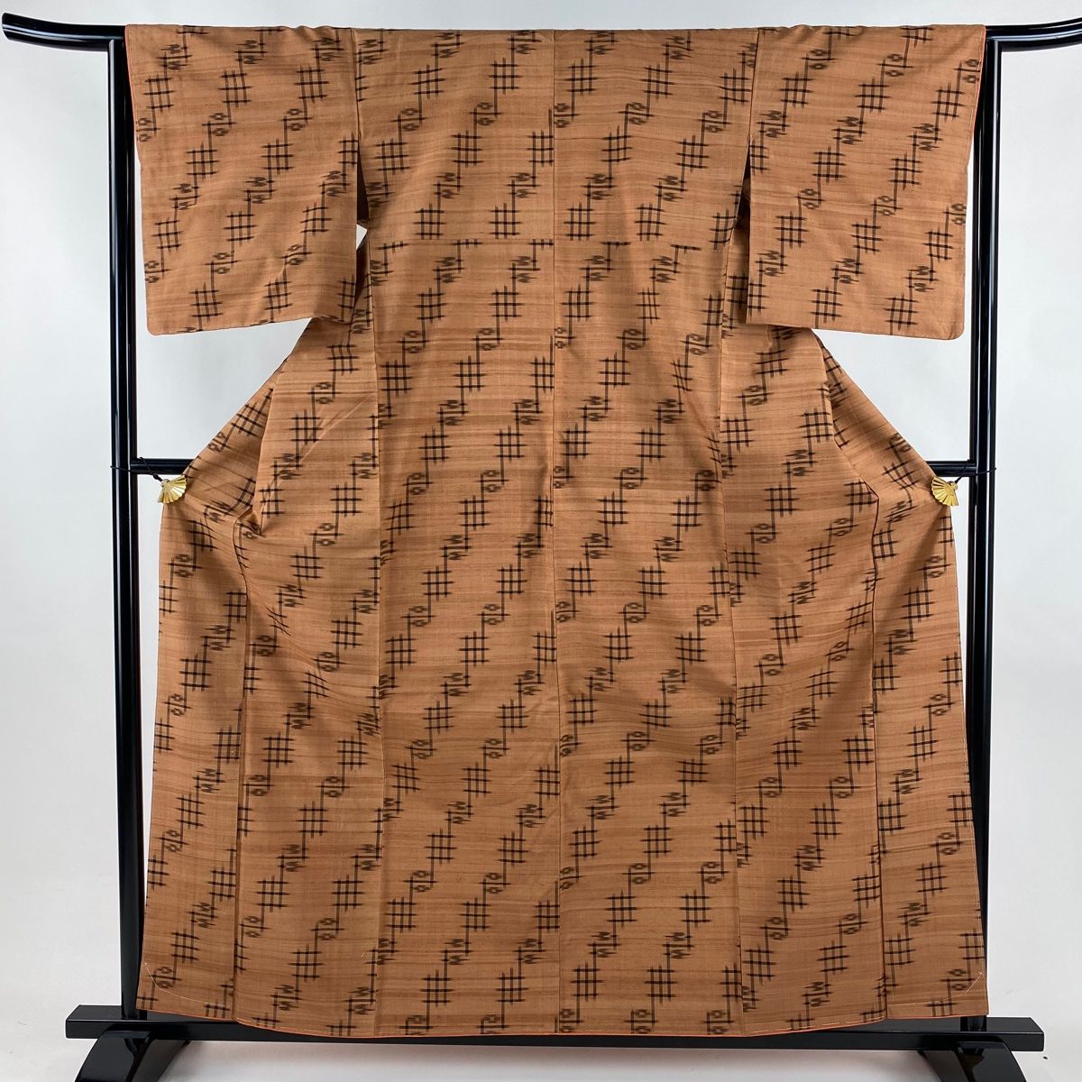 紬 身丈159 cm 裄丈64 M 袷 久米島紬 証紙 燕 幾何学 赤茶 正絹