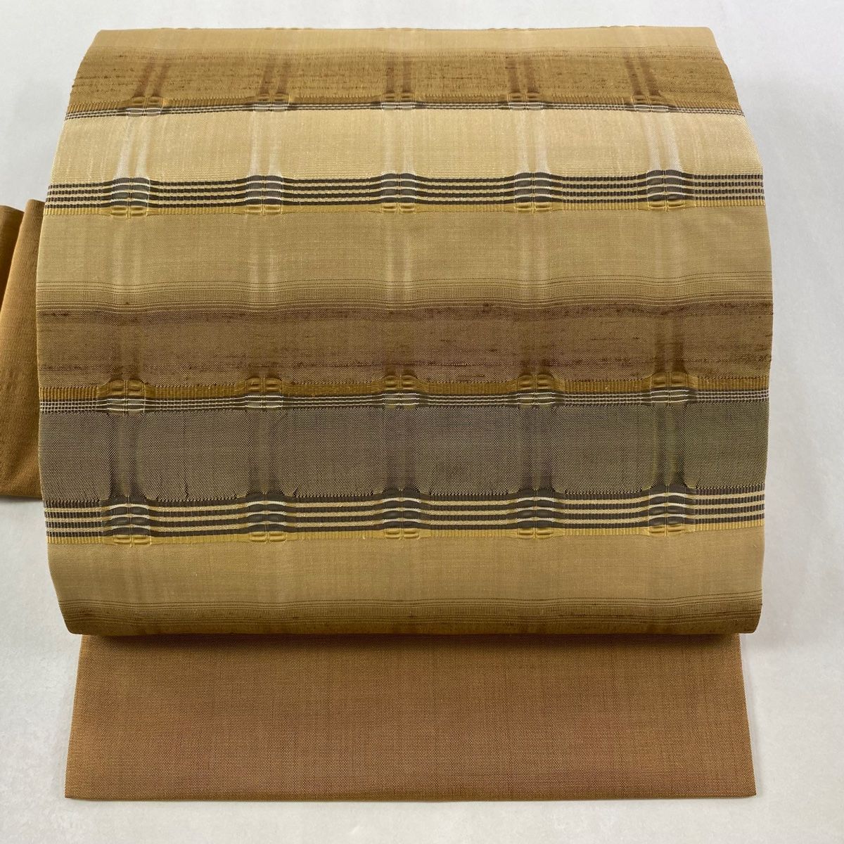 美品】 名古屋帯 逸品 藤山千春 証紙 藤山工芸 草木染 吉野間道 茶色