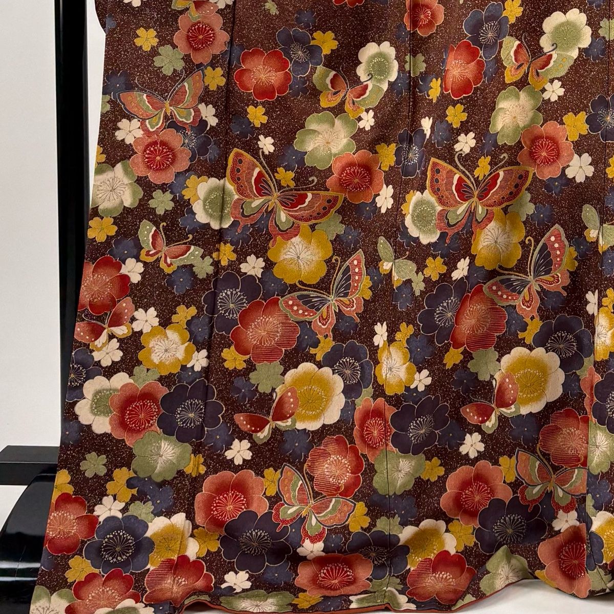 振袖 身丈174 5 cm 裄丈63 S 袷 桜 蝶 金銀彩 赤茶 正絹 秀品