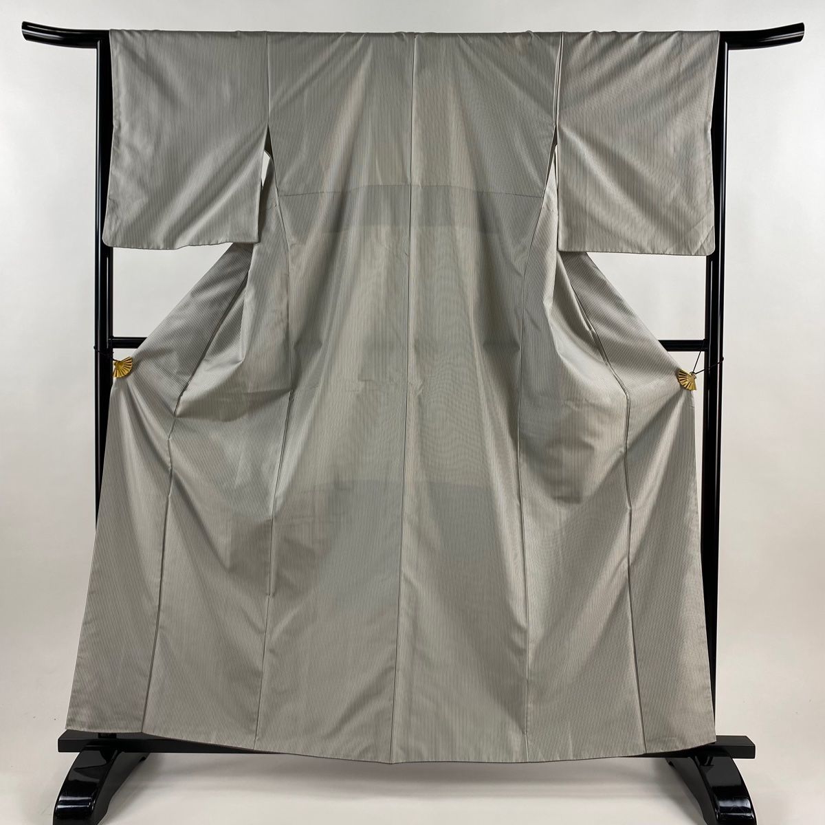 紬 身丈160.5 cm 裄丈64 M 袷 ますいわ屋 縞 灰白 正絹 秀品