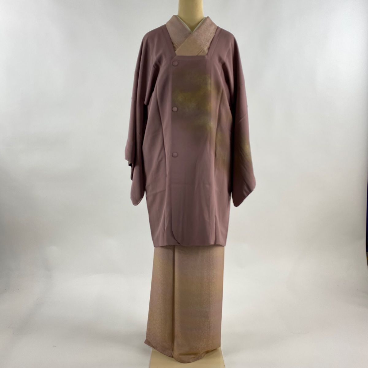 道行 身丈92 5 cm 裄丈66 M 和装コート 角衿 落款 幾何学 金銀彩 ぼかし 小豆色 正絹 秀品