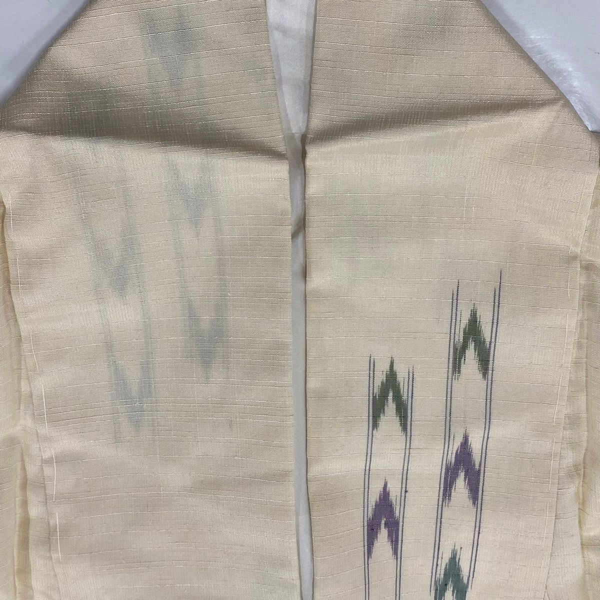 紬 身丈153 5 cm 裄丈63 S 袷 幾何学 絣柄 クリーム 正絹 秀品 紬 着物