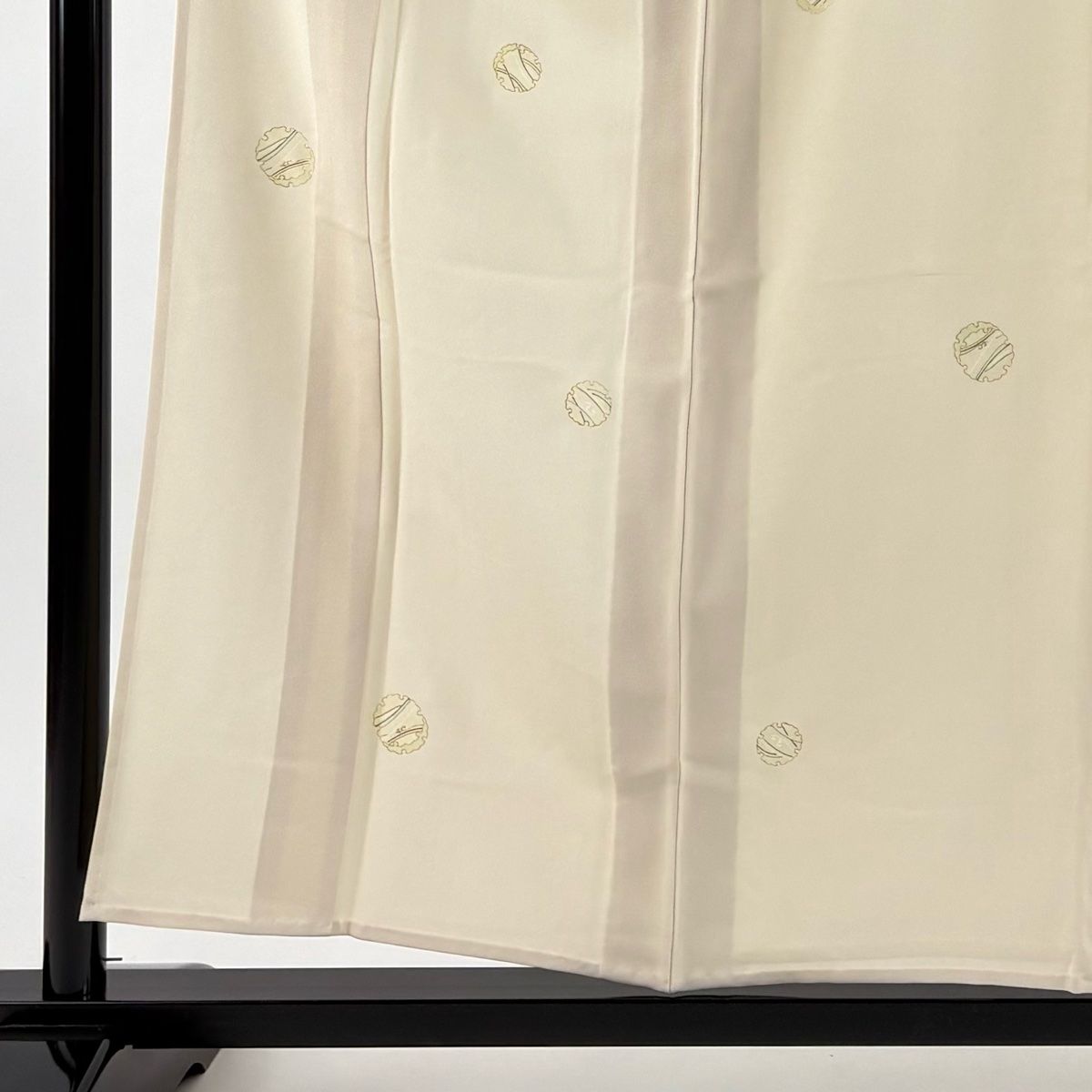 小紋 身丈157 cm 裄丈63 S 単衣 雪輪 波頭 金彩 クリーム 正絹 秀品