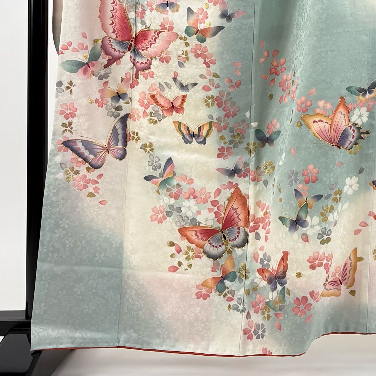 振袖 身丈160.5 cm 裄丈66 M 袷 岩田専太郎 落款 蝶 桜 金糸 金彩 灰緑 正絹 秀品