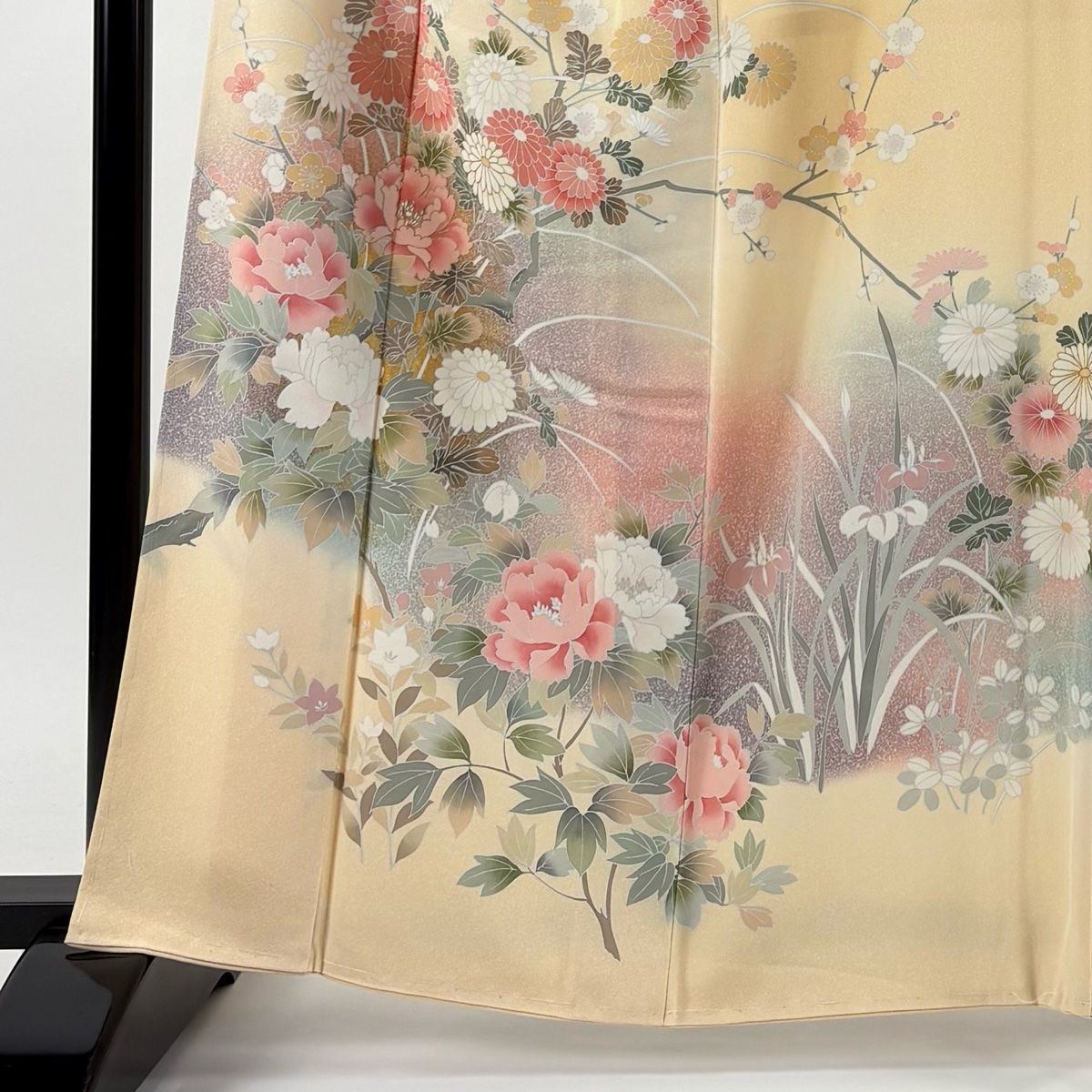 訪問着 身丈162 cm 裄丈64 5 M 袷 牡丹 菊 金彩 ぼかし 薄オレンジ 正絹 秀品