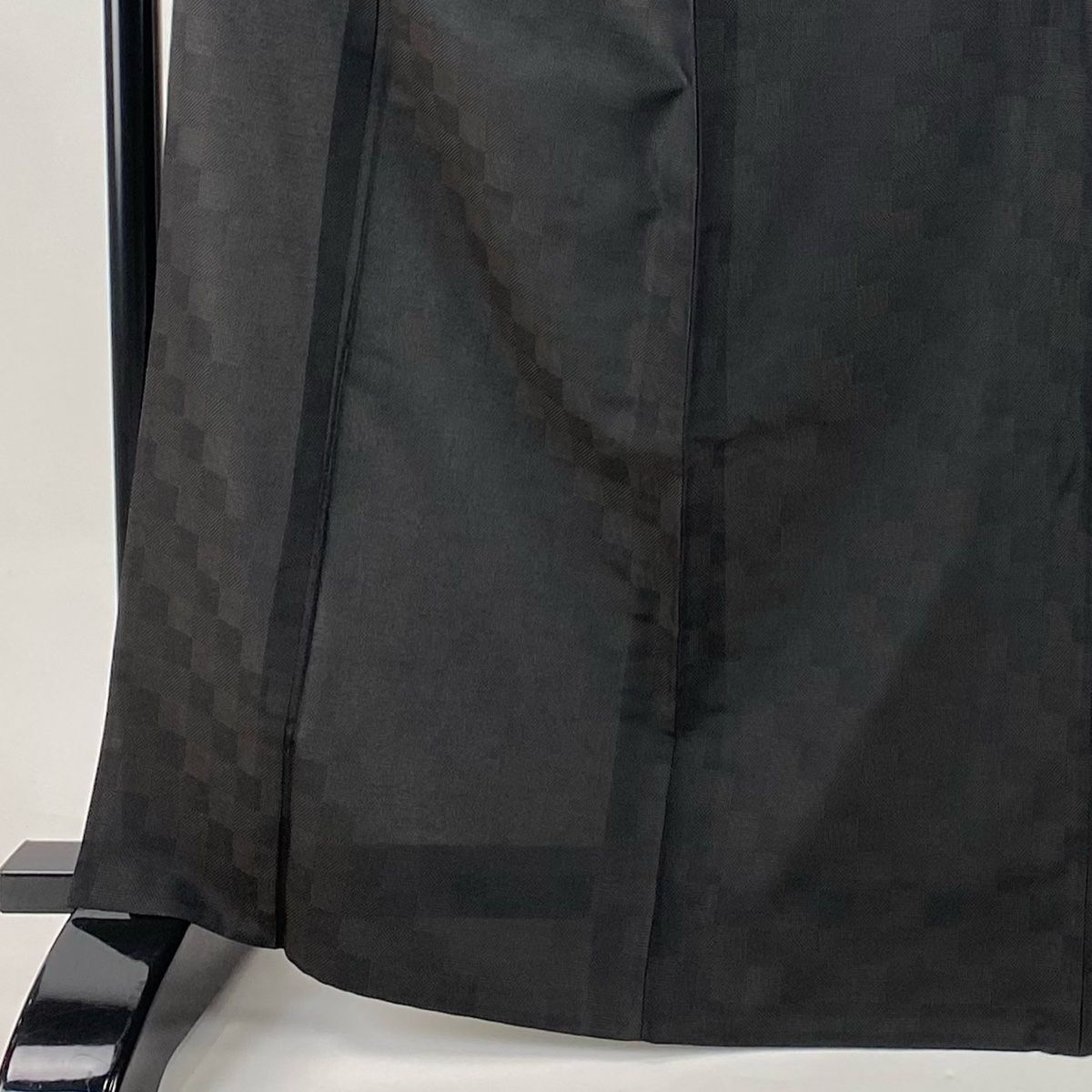 お召 身丈166 cm 裄丈69 5 L 単衣 市松 幾何学 墨色 正絹 秀品