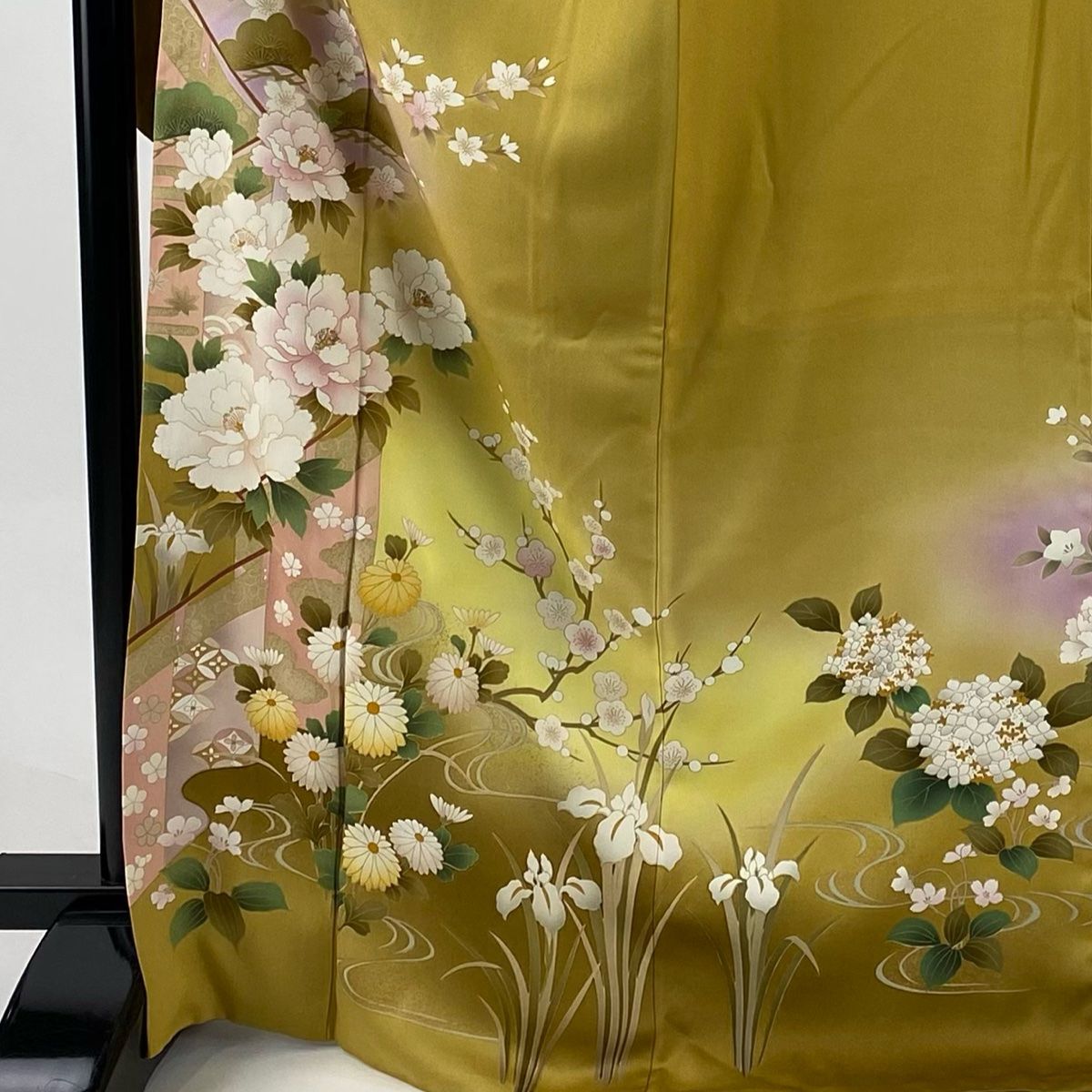 振袖 身丈172 cm 裄丈67.5 L 袷 牡丹 桜 箔 金彩 黄土色 正絹 秀品