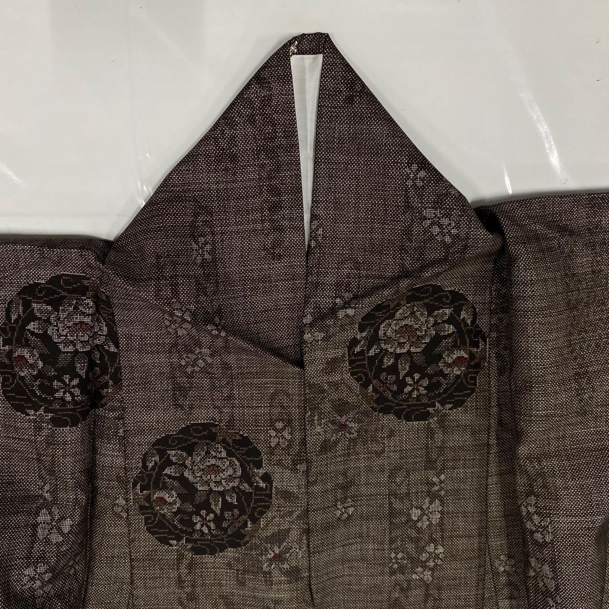  紬 身丈166 cm 裄丈65 M 袷 草花 焦茶色 正絹 秀品 紬 着物