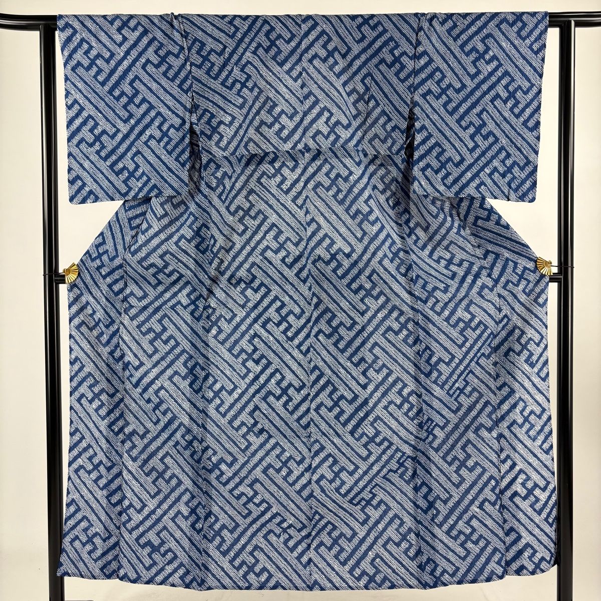 浴衣 身丈152 5 cm 裄丈61 S 絞り浴衣 紗綾形 藍色 綿