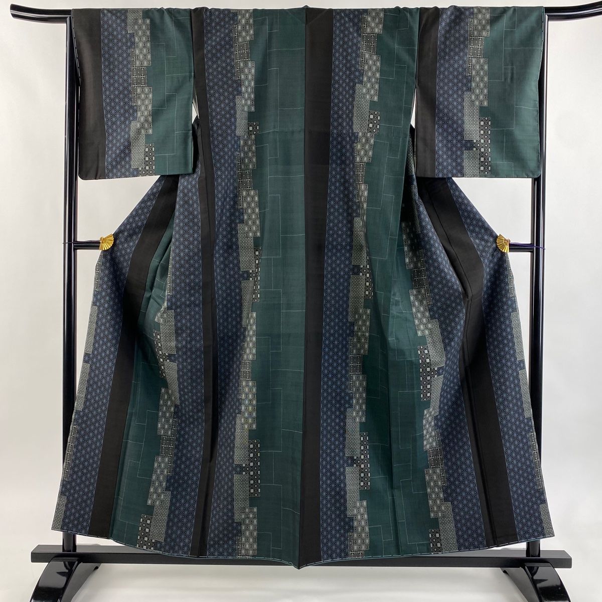 大島紬 身丈157 cm 裄丈66.5 M 袷 純泥染 ほていや 証紙 麻の葉 幾何学 黒 正絹