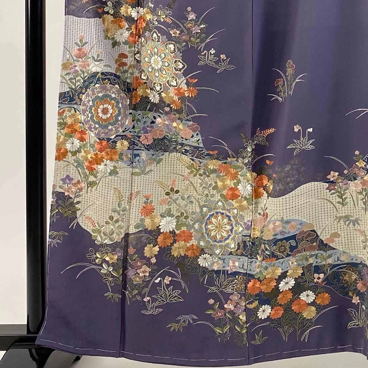 訪問着 身丈161.5cm 裄丈65cm M 袷 華文 秋草 刺繍 金糸 紫 正絹