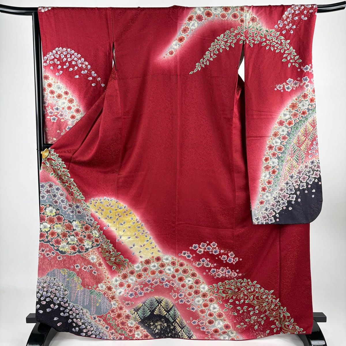 振袖 身丈168 cm 裄丈66 5 M 袷 草花 雲文 金彩 金通し 赤 正絹